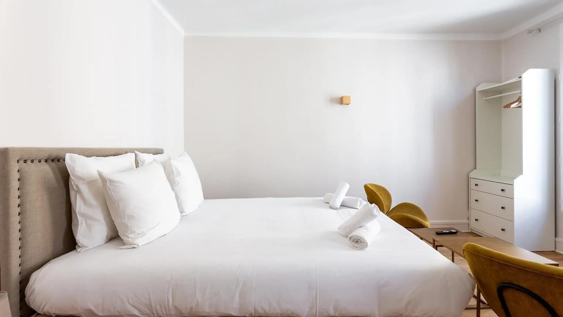 The Boho Chic - Republic Apartment Paris